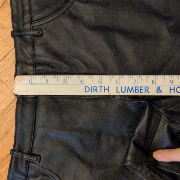 NWOT! Mango (MNG Suit) Genuine Leather Black Agra Booty Shorts Size 2 - Picture 13 of 13